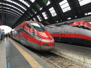 日本の鉄道とイタリアの鉄道。この分野に関してはやっぱり…